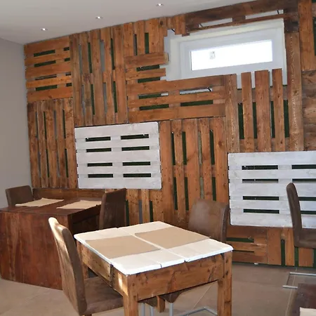 게스트하우스 Smile Aosta 3*